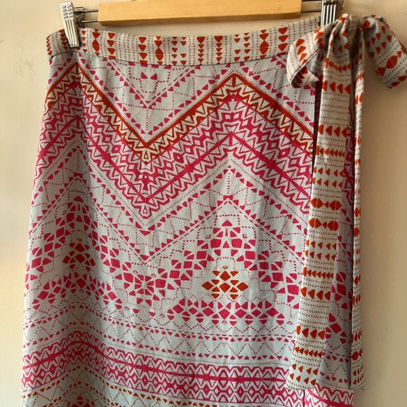 BCBGMAXAZRIA Aviva Printed Maxi Skirt M GUC - Picture 11 of 15